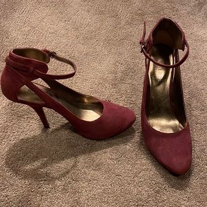 Red wine colored suede Nine West heels. Size 7.5. Like new.